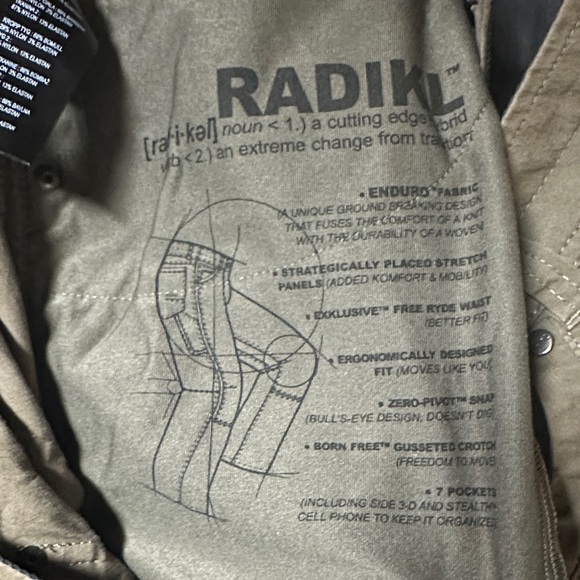 Men's Kuhl Hiking Pants - Picture 9 of 10